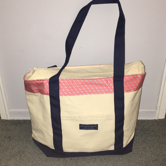 Vineyard Vines Handbags - Great condition vineyard vines tote bag